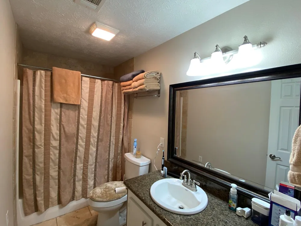 239 Ferguson Drive Cleveland, TX 77327