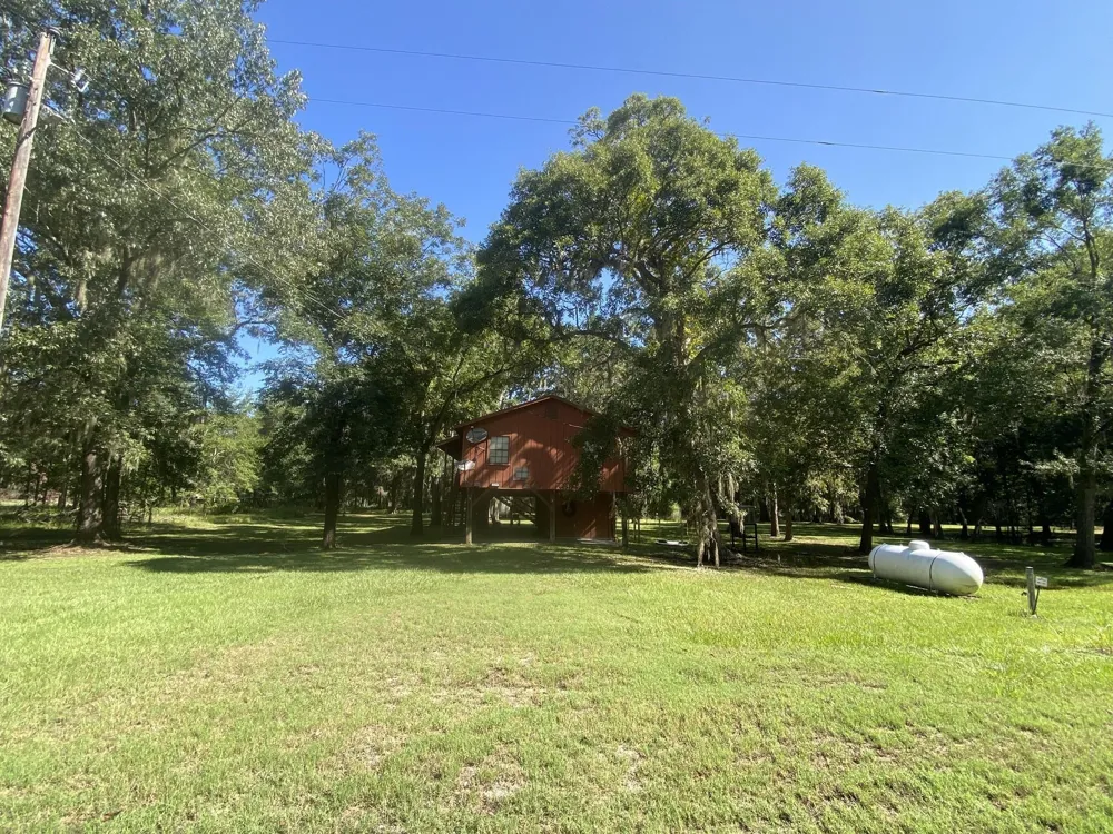 239 Ferguson Drive Cleveland, TX 77327