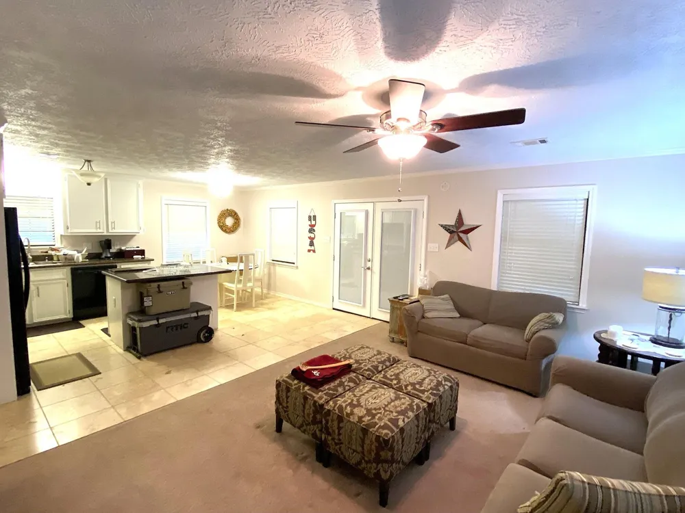 239 Ferguson Drive Cleveland, TX 77327