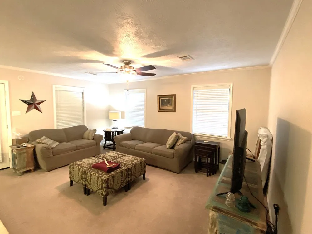 239 Ferguson Drive Cleveland, TX 77327