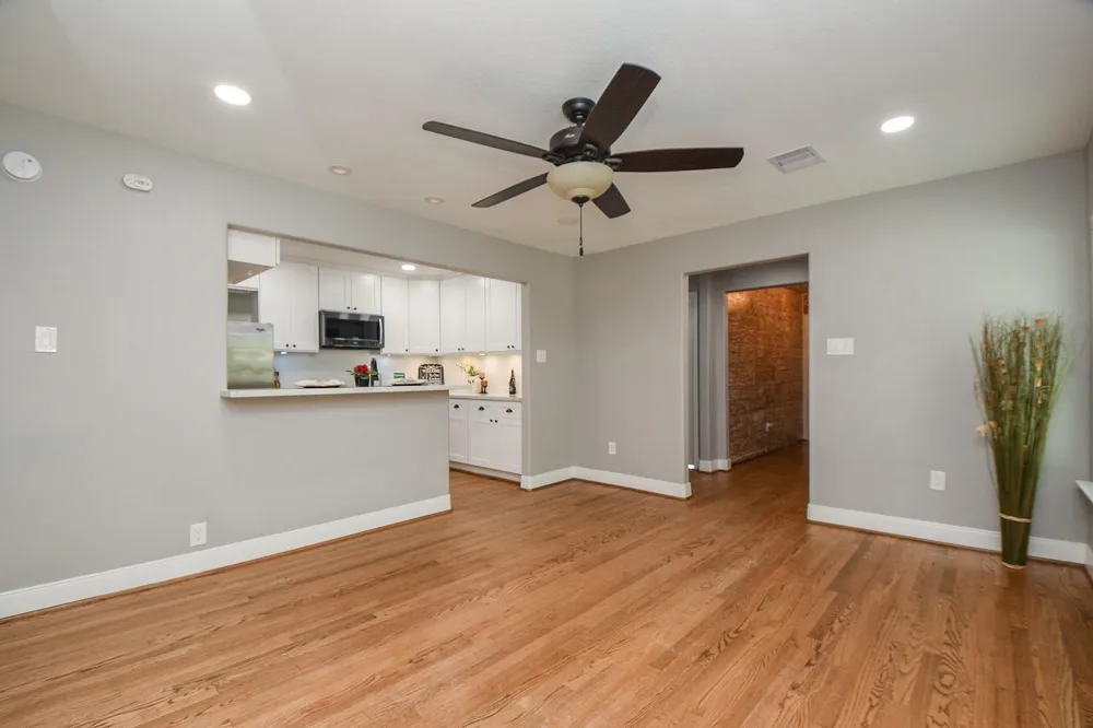 311 E 35th Street Houston, TX 77018