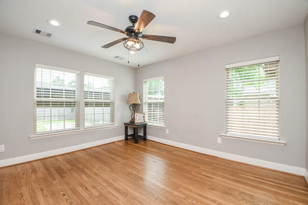 311 E 35th Street Houston, TX 77018
