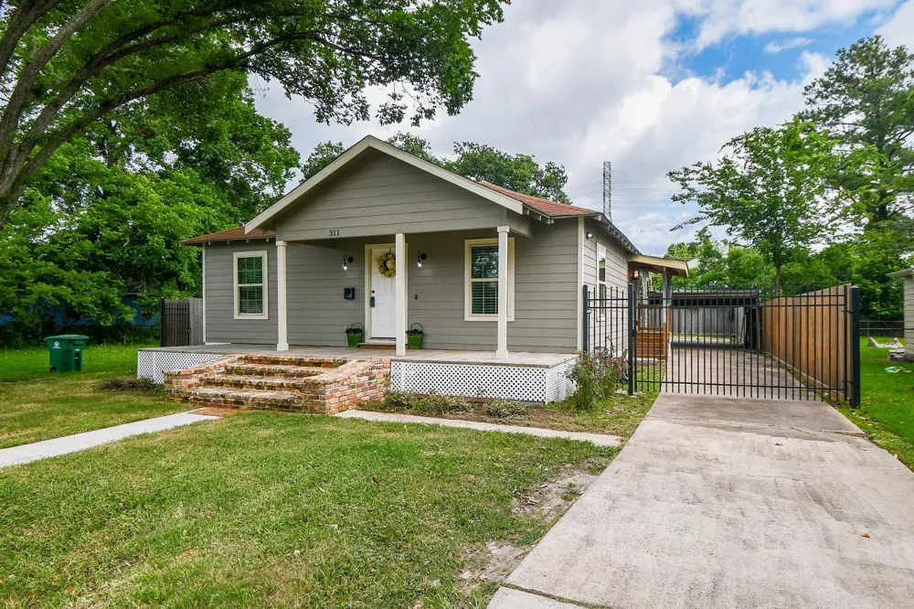 311 E 35th Street Houston, TX 77018