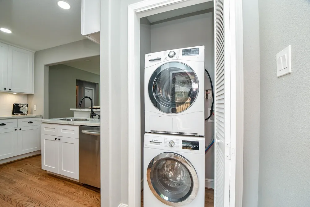 311 E 35th Street Houston, TX 77018