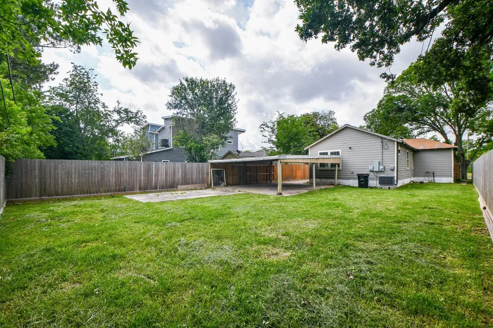 311 E 35th Street Houston, TX 77018