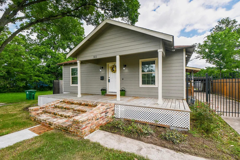 311 E 35th Street Houston, TX 77018