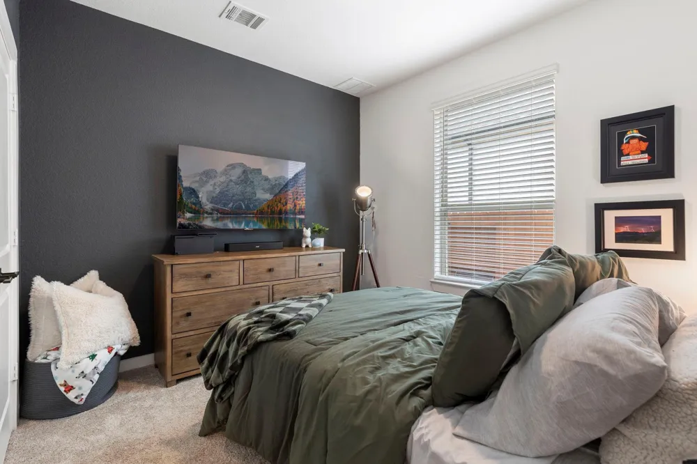 221 Sky Top Drive Montgomery, TX 77316