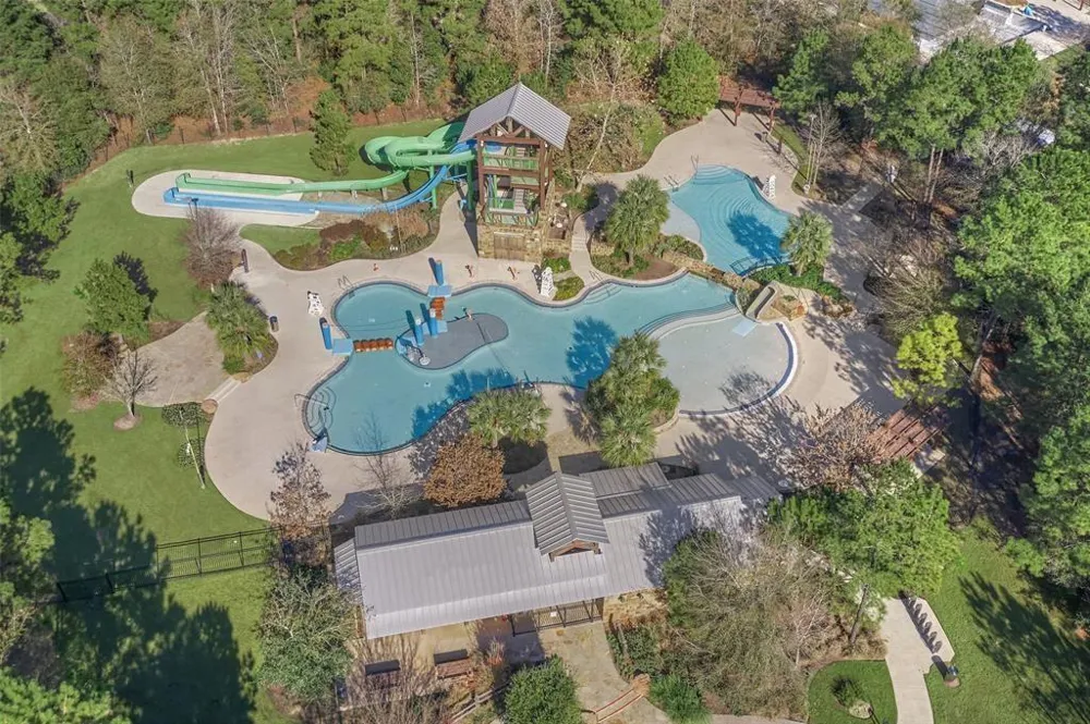 221 Sky Top Drive Montgomery, TX 77316