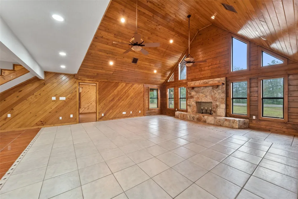 7900 Highway 150 Shepherd, TX 77371