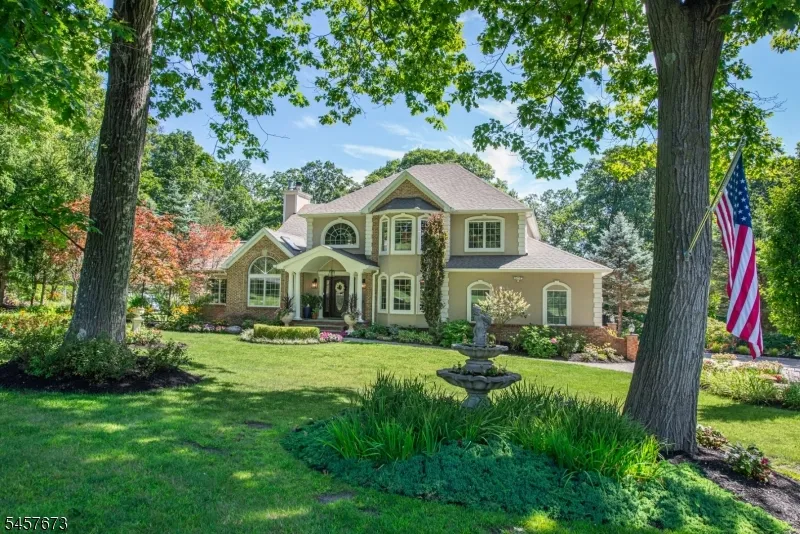 3 Red Oak Ln Rockaway, NJ 07866