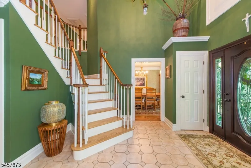 3 Red Oak Ln Rockaway, NJ 07866