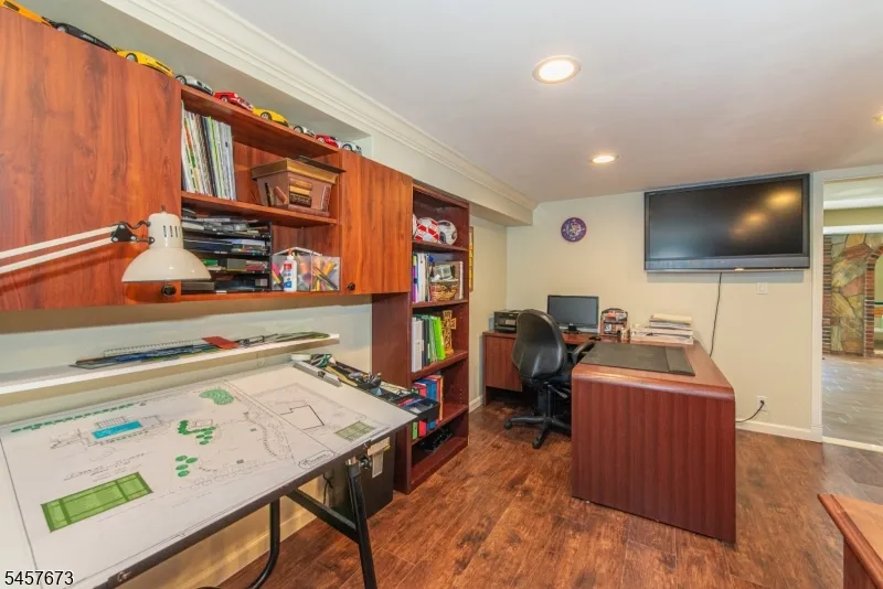 3 Red Oak Ln Rockaway, NJ 07866
