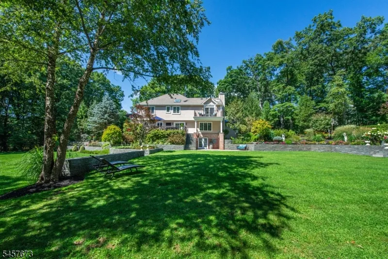 3 Red Oak Ln Rockaway, NJ 07866