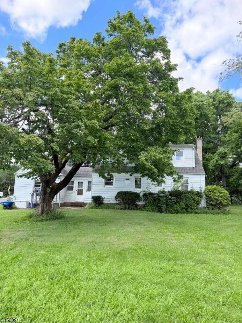322 CEDAR GROVE LANE Franklin, NJ 08873