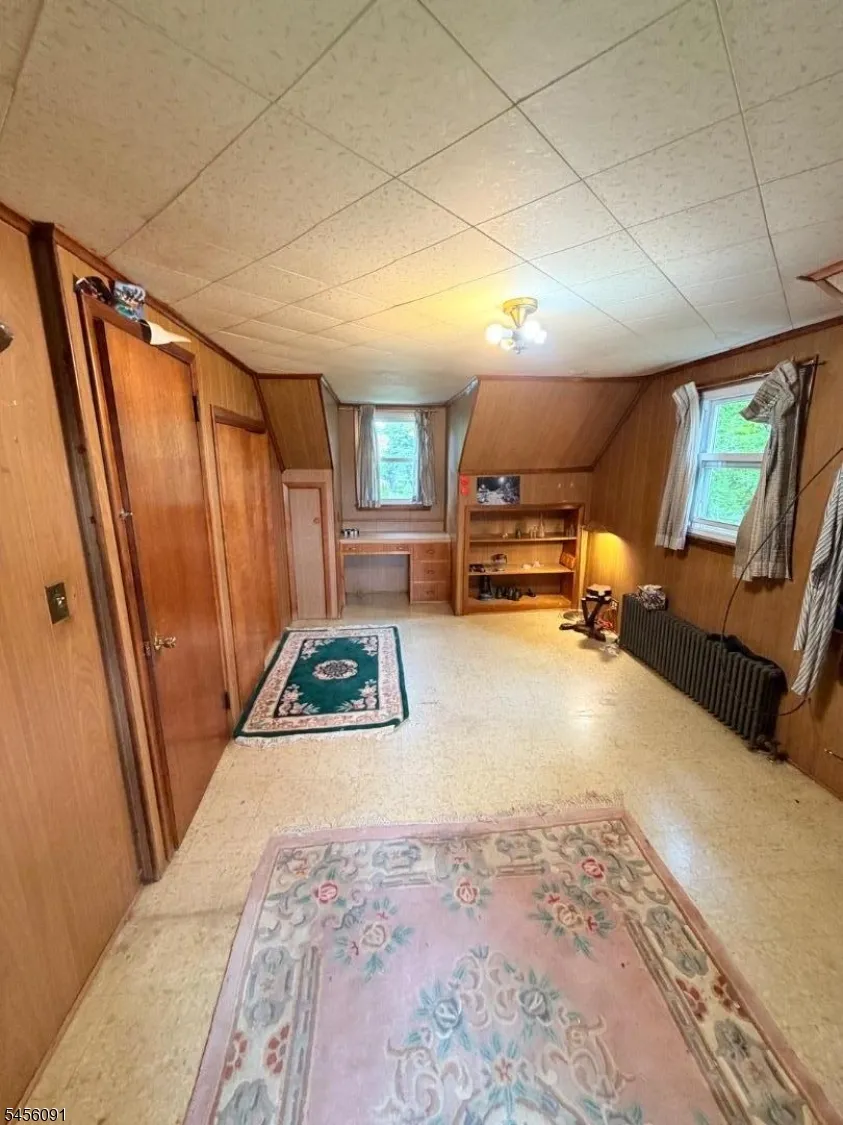 322 CEDAR GROVE LANE Franklin, NJ 08873
