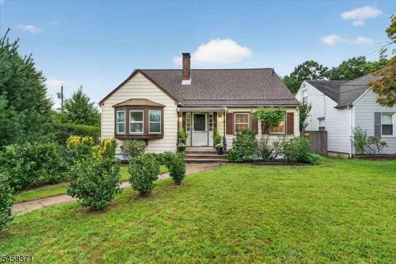 2101 Summit Ter Linden City, NJ 07036