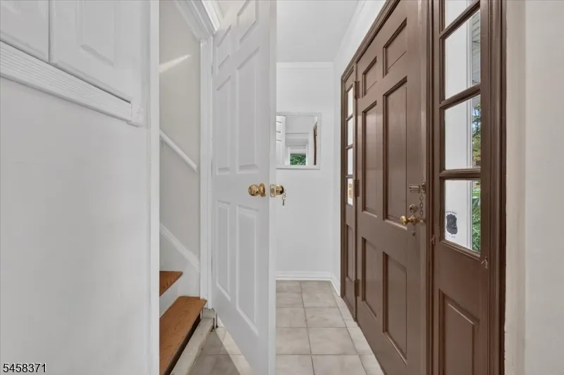 2101 Summit Ter Linden City, NJ 07036