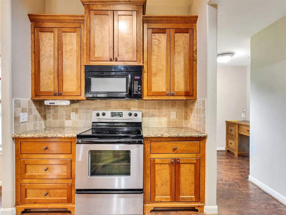 12654 Maxwell Street Willis, TX 77378