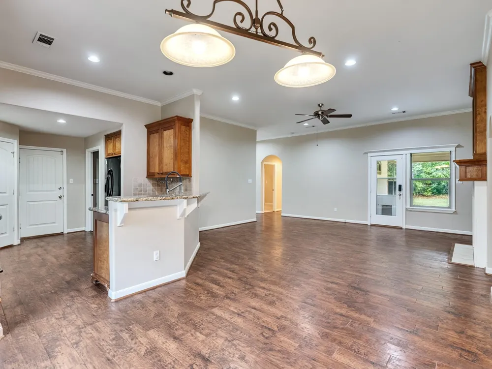 12654 Maxwell Street Willis, TX 77378