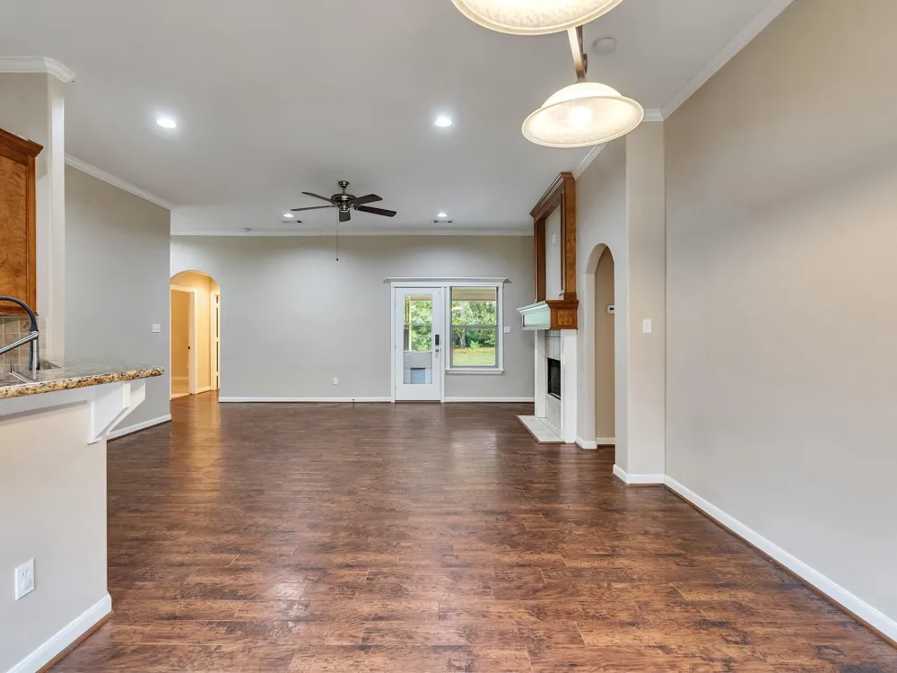 12654 Maxwell Street Willis, TX 77378