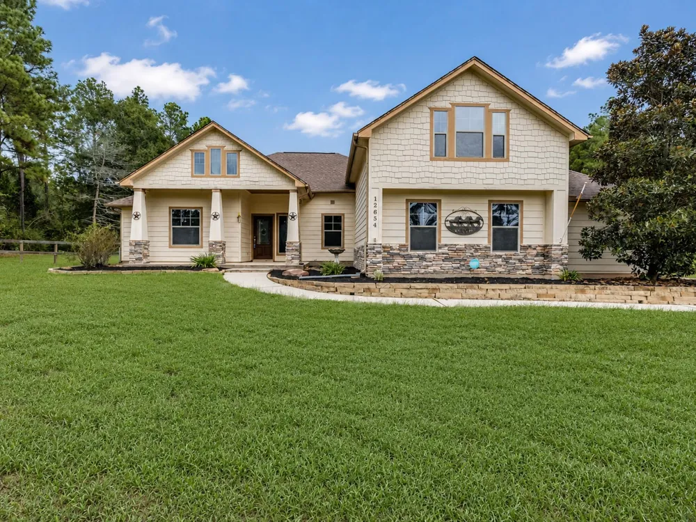 12654 Maxwell Street Willis, TX 77378