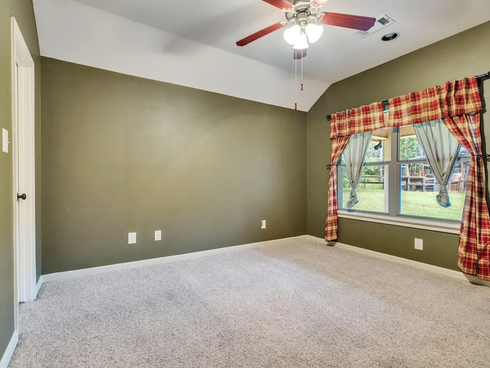 12654 Maxwell Street Willis, TX 77378