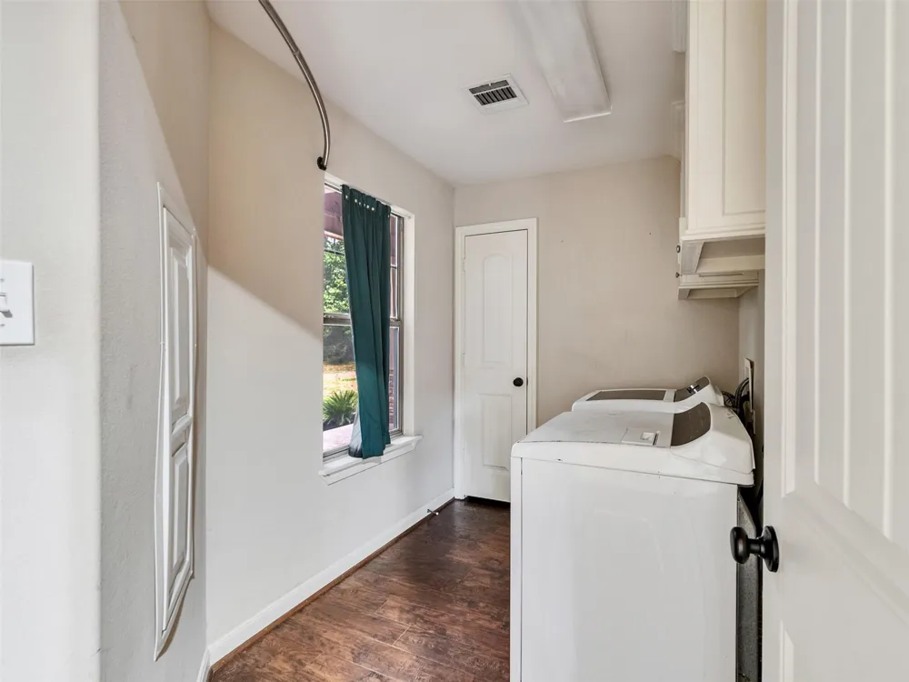 12654 Maxwell Street Willis, TX 77378