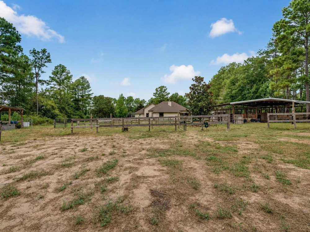 12654 Maxwell Street Willis, TX 77378