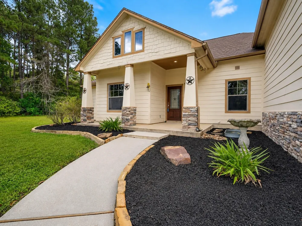 12654 Maxwell Street Willis, TX 77378