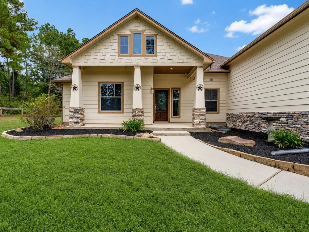 12654 Maxwell Street Willis, TX 77378