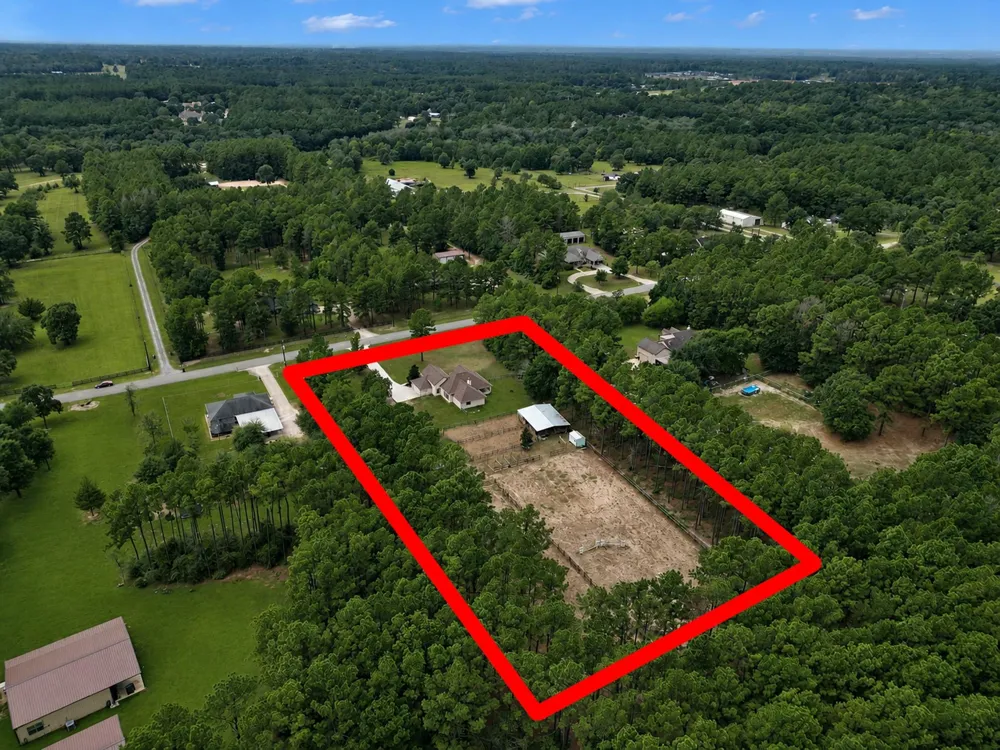 12654 Maxwell Street Willis, TX 77378