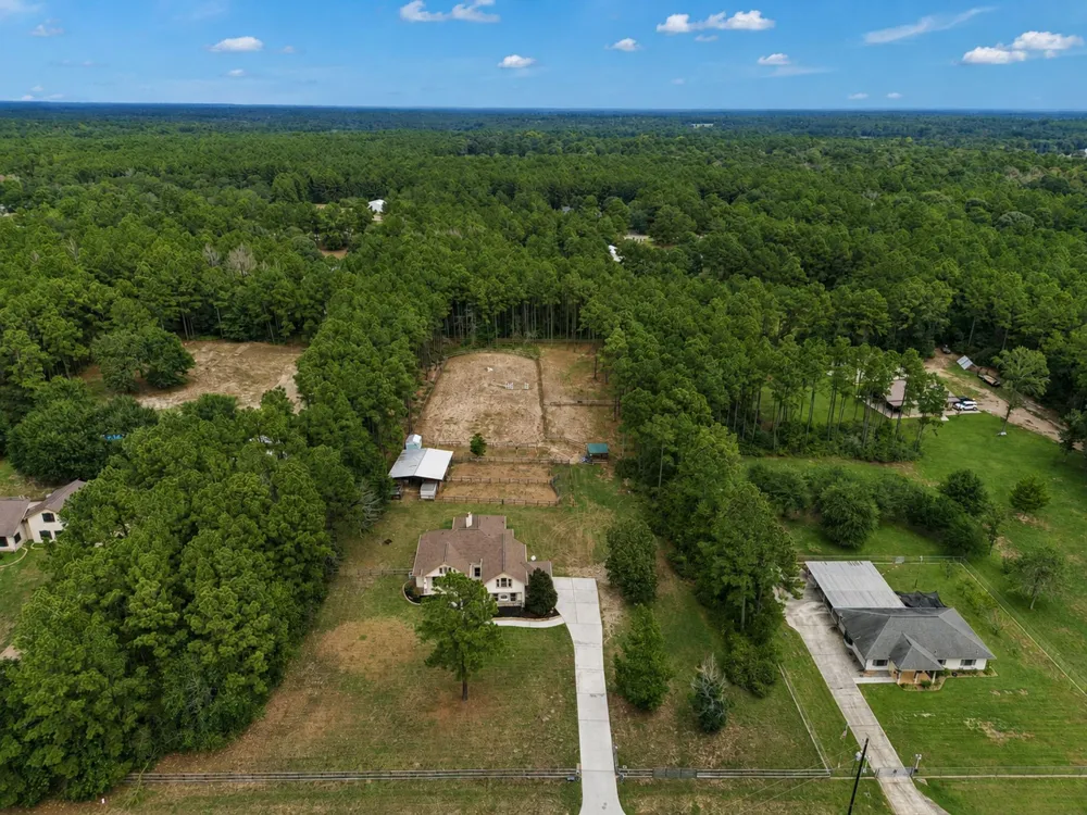 12654 Maxwell Street Willis, TX 77378
