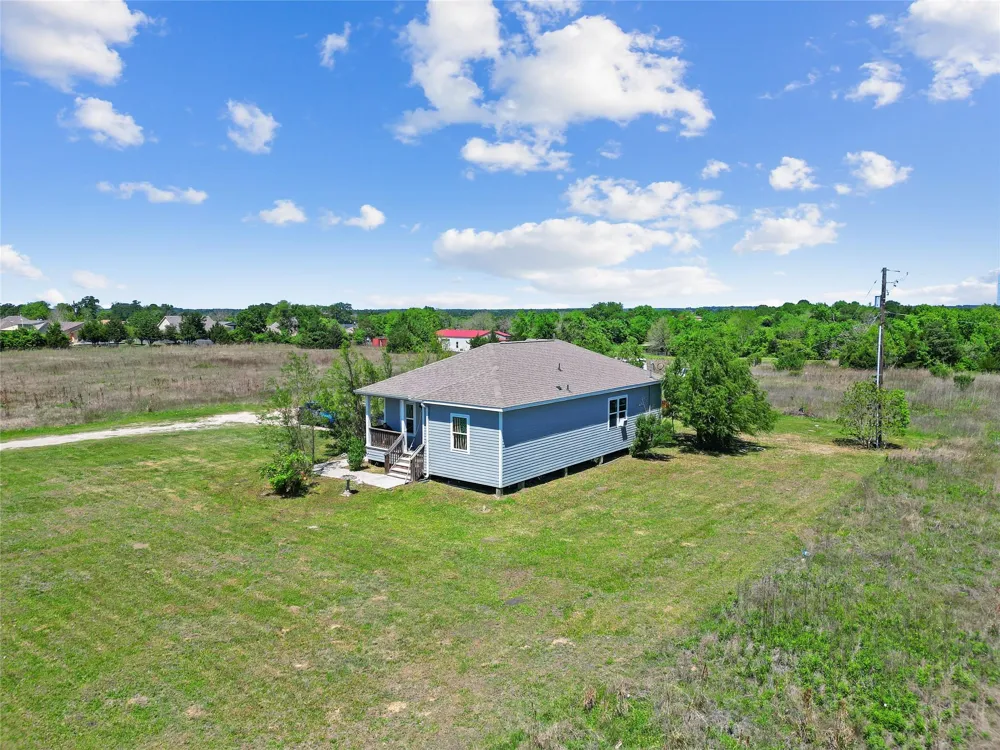 11242 Longstreet Road Willis, TX 77318