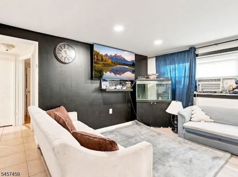 80 Churchill Ave Franklin, NJ 08873