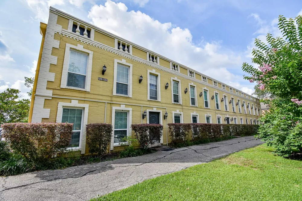 5202 Arboles Drive #3 Houston, TX 77035