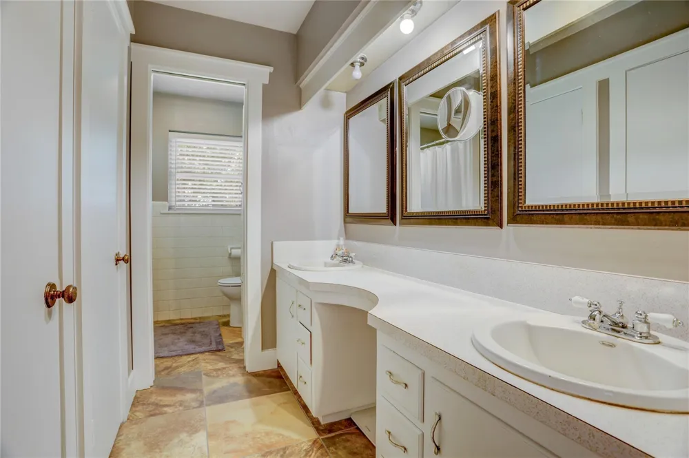 319 Garrett Road Wharton, TX 77488