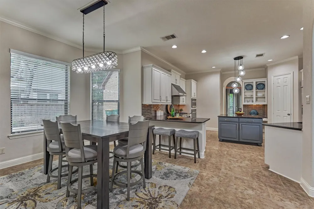 210 Spyglass Park Loop Montgomery, TX 77316
