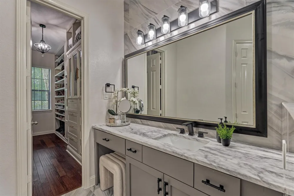 210 Spyglass Park Loop Montgomery, TX 77316