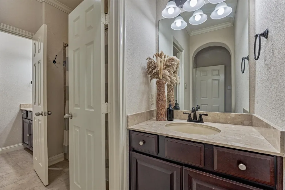 210 Spyglass Park Loop Montgomery, TX 77316