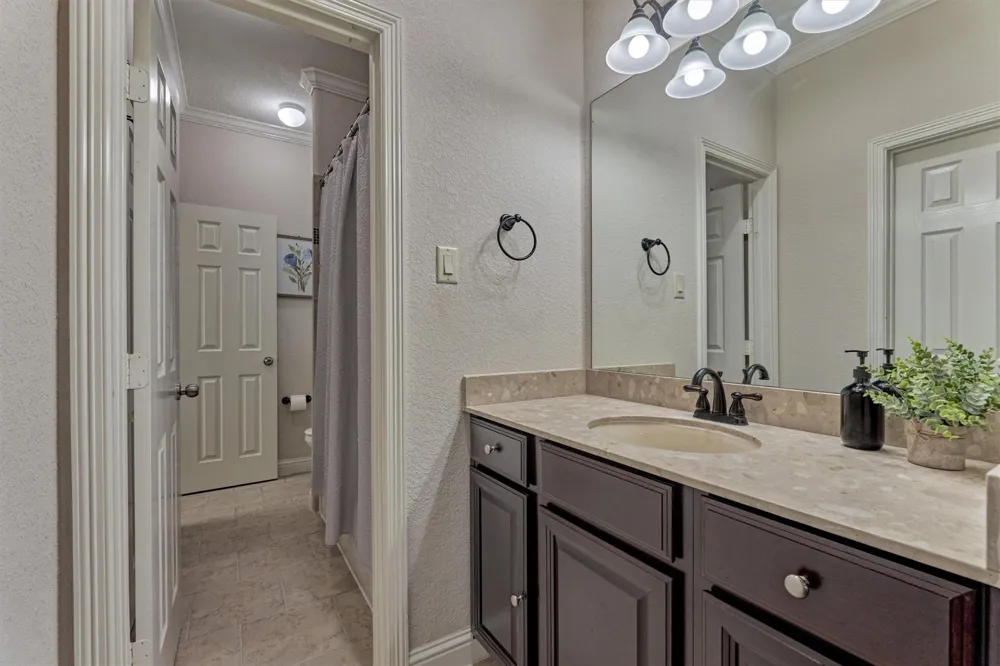 210 Spyglass Park Loop Montgomery, TX 77316