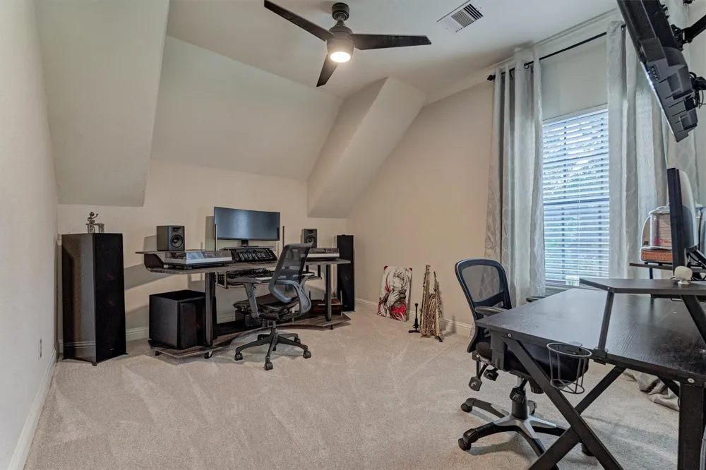 210 Spyglass Park Loop Montgomery, TX 77316