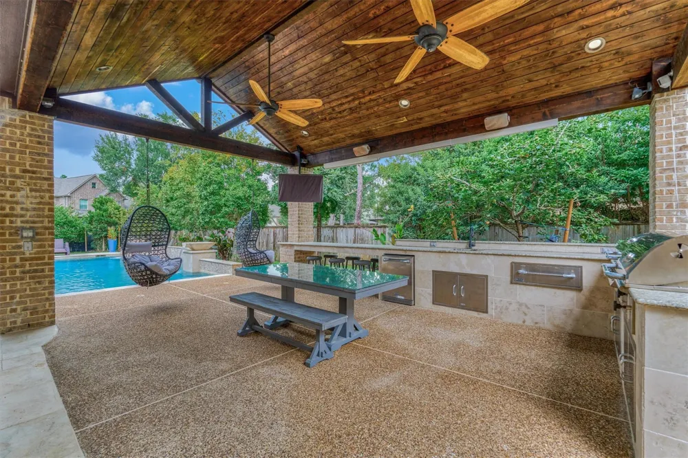 210 Spyglass Park Loop Montgomery, TX 77316