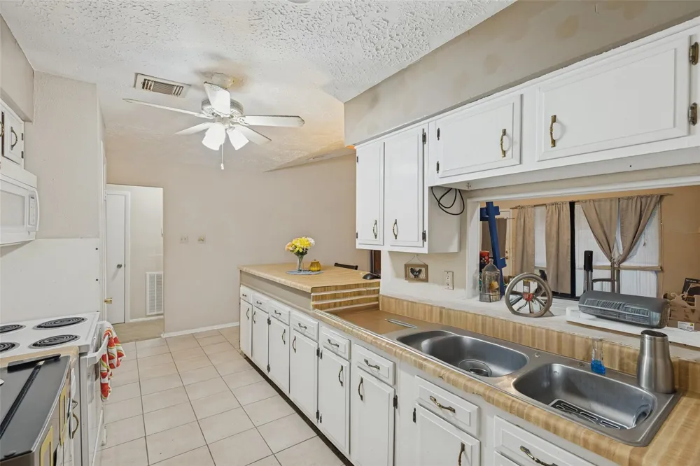 23618 Wintergate Drive Spring, TX 77373