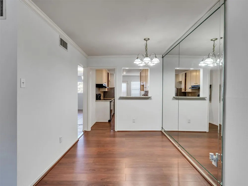 5230 Arboles Drive #4 Houston, TX 77035