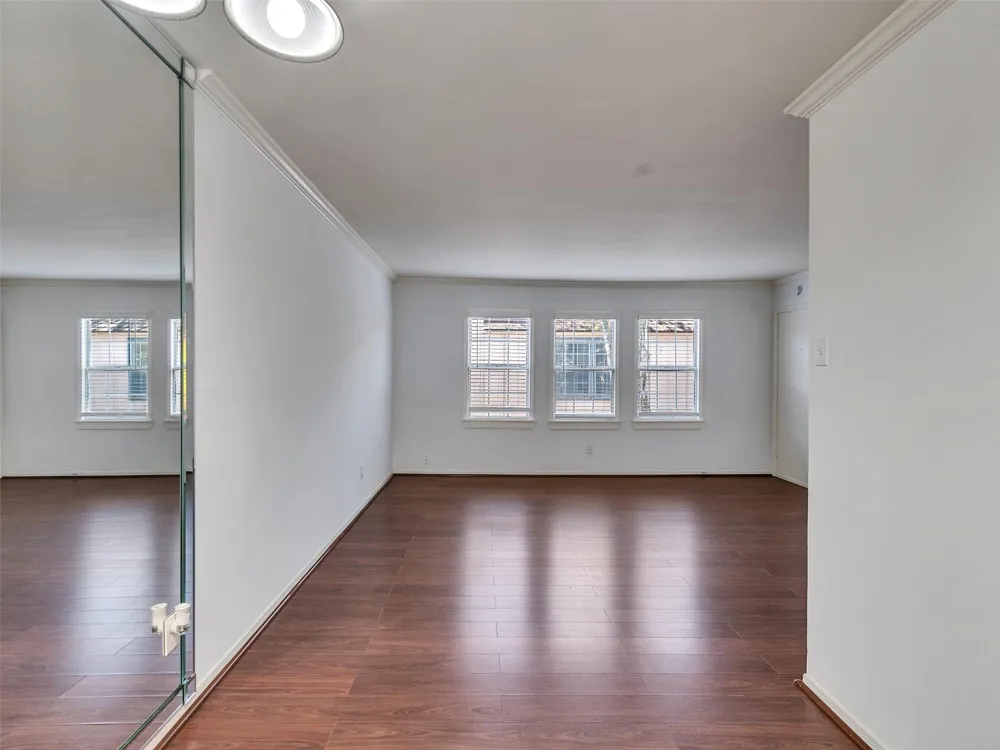 5230 Arboles Drive #4 Houston, TX 77035