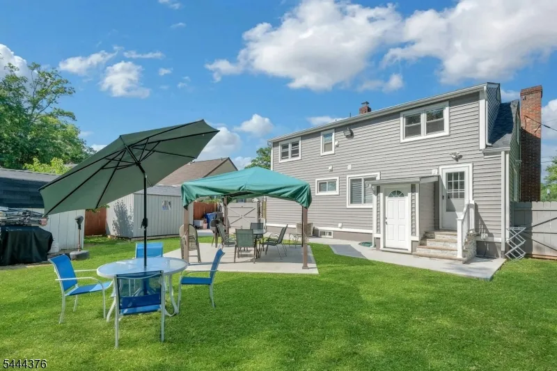 812 Sterling St Plainfield City, NJ 07062