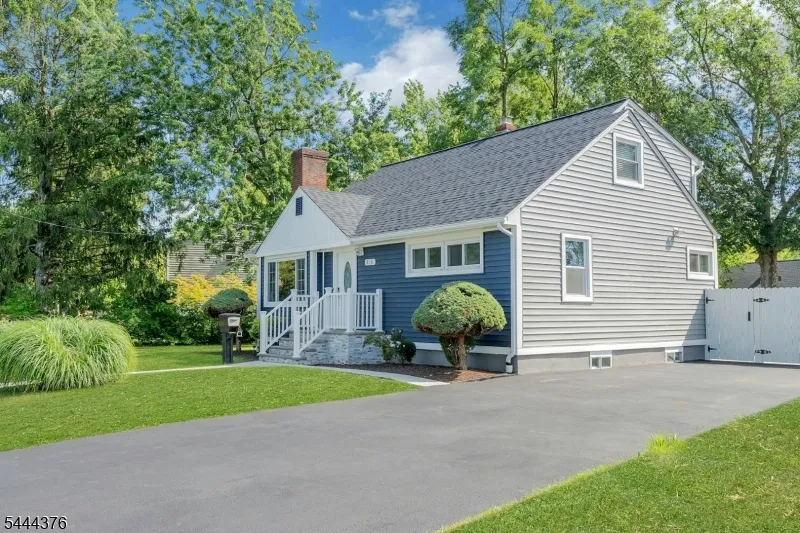 812 Sterling St Plainfield City, NJ 07062