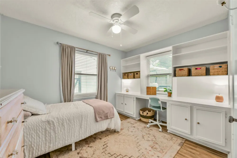 205 Robin Street Deer Park, TX 77536
