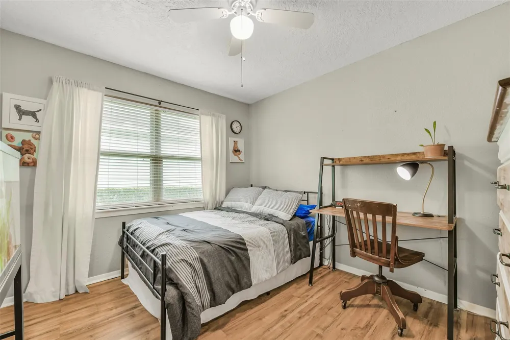 205 Robin Street Deer Park, TX 77536