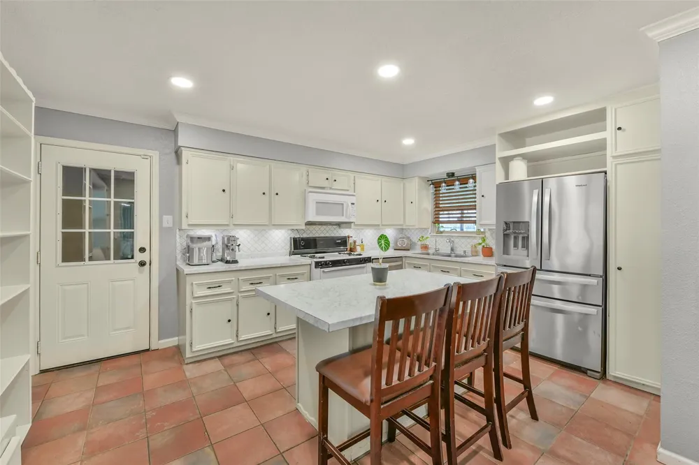 205 Robin Street Deer Park, TX 77536